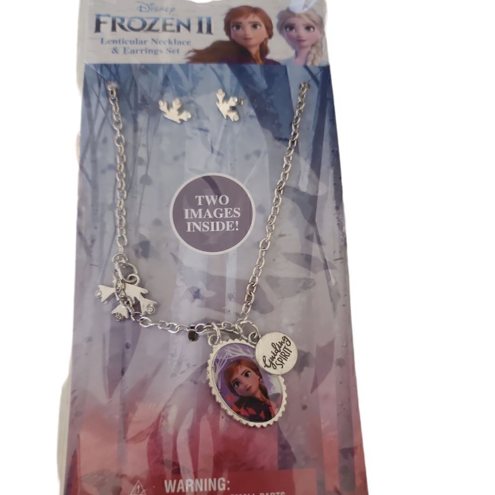 NEW Frozen II necklace and earrings